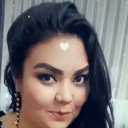 Esma, 29, 