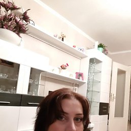 Irinka, 45, 