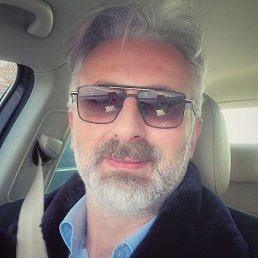 Griffithg Lamont, ������, 52 ����