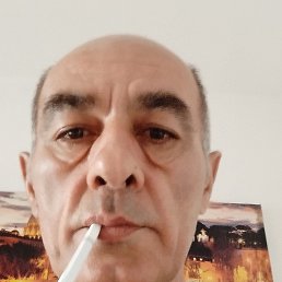 Kostas, 54, 