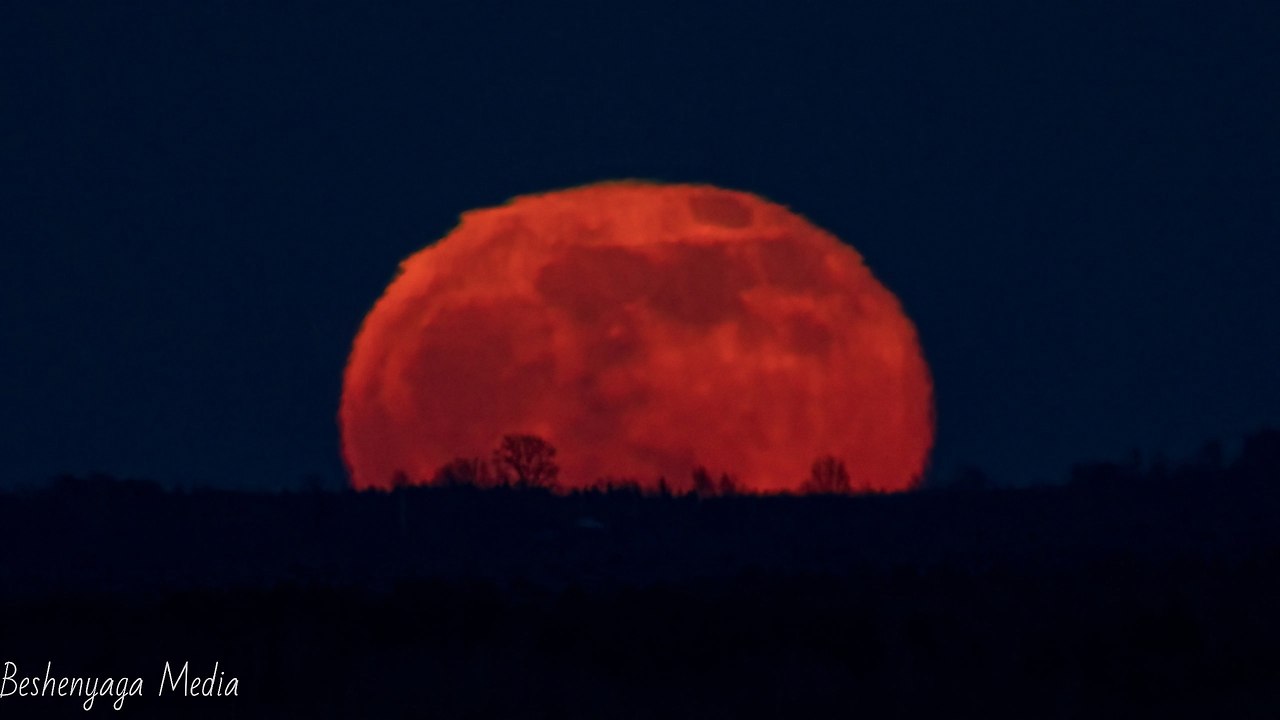 7 апреля луна. Красная Луна. Розовая Луна. Большая Луна. Красная Луна 2023.