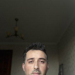 Gio, 31, 