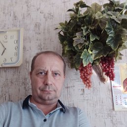 Игорь, 51, Енакиево