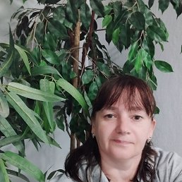 Evgenia, 43, 