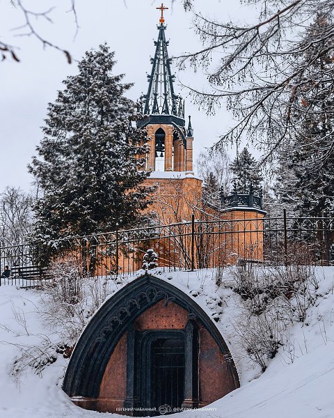 Шуваловский парк церковь фото