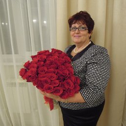 Нина, 63, Омск