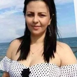 Salma, 32, 