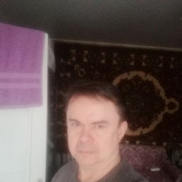 Олег, 55, Аксай