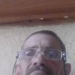 Владимир, 52, Гурьевск