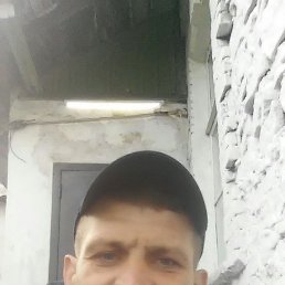Алексей, 43, Торез