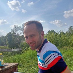 Oleg, 35, 