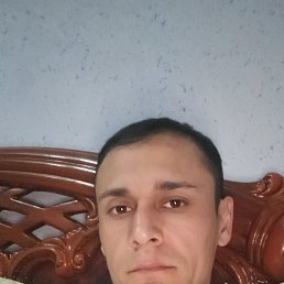 Kamron, 32, 