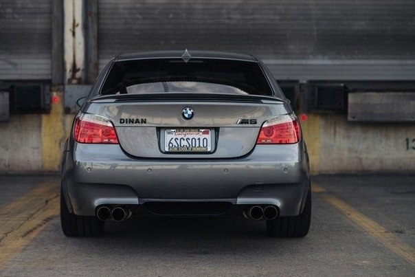 BMW M5 E60. BMW - 4