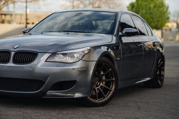 BMW M5 E60. BMW