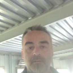 Michal, 42, 