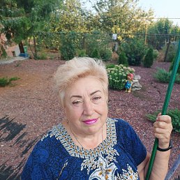 Вера, 67, Крым