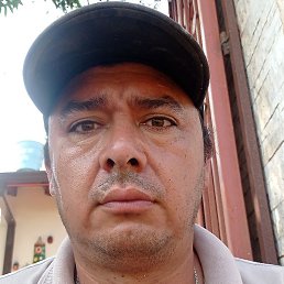 Gustavo, , 37 