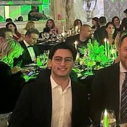 Mark Daniel, ������, 60 ���