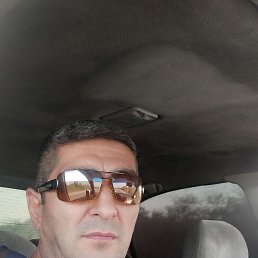 Alik, 44, 