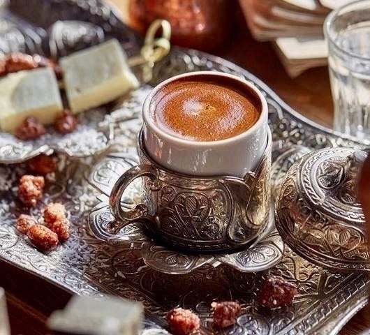 КОФЕ С ХАЛВОЙ! Ингредиенты: - 40 г молотого кофе для турки - 280 мл воды - 100 мл миндального молока ...