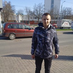 Aleksey, 28, 