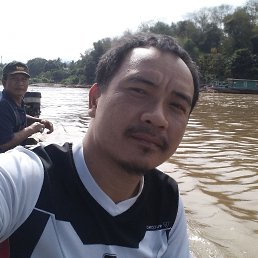 Khon, 36, 