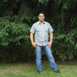 Farid, 42, 