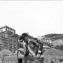 Aleko, �������, 33 ����