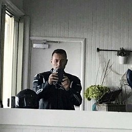 Henry, �����, 46 ���