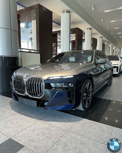 ap BMW 760i xDriv - 3