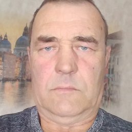 ������, ������, 33 ����