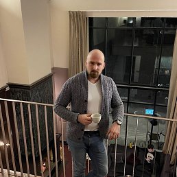 Timur, 37 , 