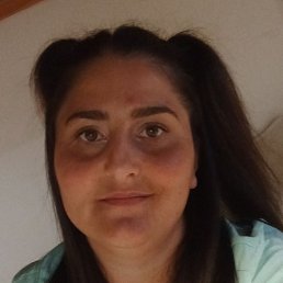 Mariana, 29, 