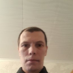 aleksej, 41, 