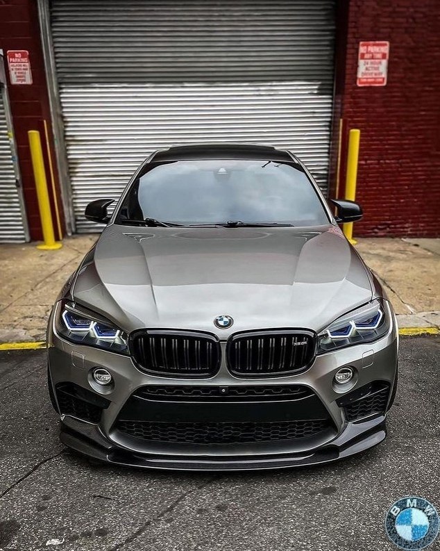 o BMW X6M - 3