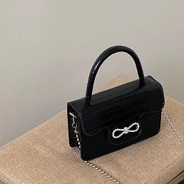 Adjovi, , 29 