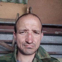 Александр, 47, Лутугино