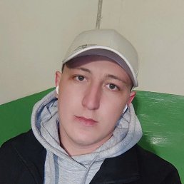 Anatoly, 24, 