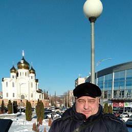 Vladislav, 49 ,  