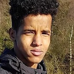 James, �����-�����, 24 ����