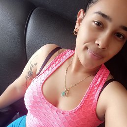 Rosa, 22, 