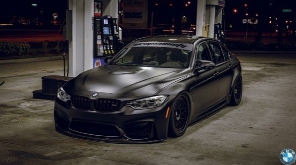 BMW M3 on air