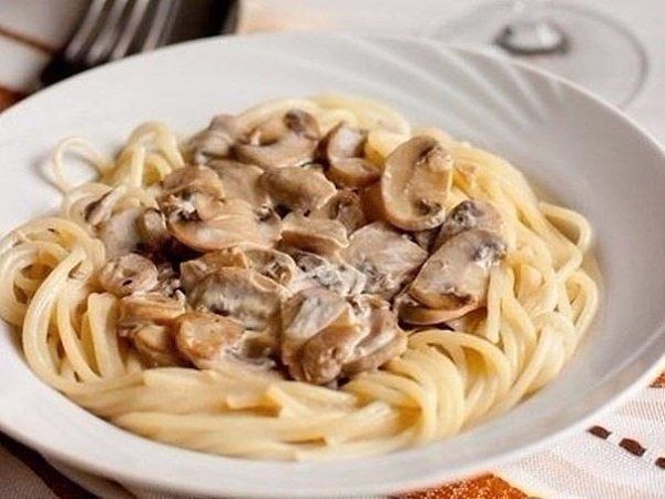 КАК ПРИГОТОВИТЬ МАКАРОНЫ: 5 ВКУСНЫХ РЕЦЕПТОВ .1. Макароны по-флотски ИНГРЕДИЕНТЫ: мясной фарш 500 ... - 3