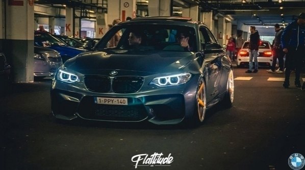 BMW M2 on air. BMW - 7