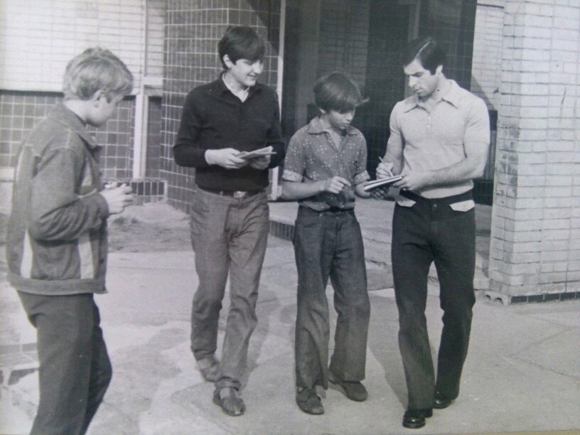 1980 -   -  ,      