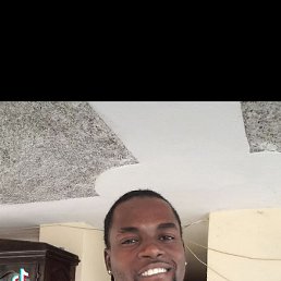 Junior, Delmas, 28 