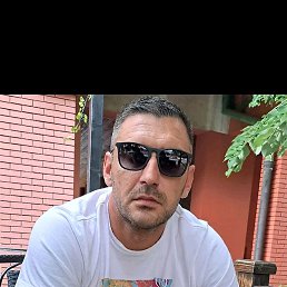 Milenko, 36, 