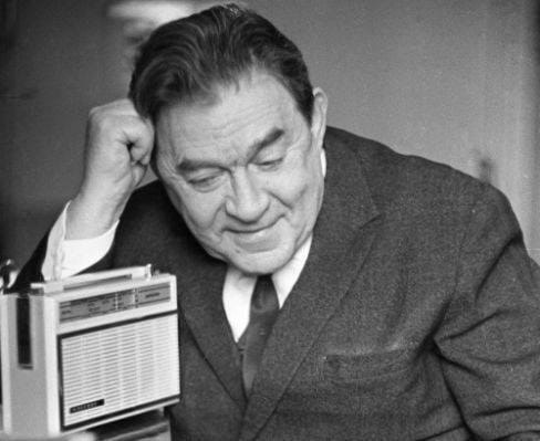 КОЛЛЕКЦИЯ БАЕК ОТ ЛЕОНИДА УТЁСОВА.Актерская карьера Утёсова началась в Кременчугском театре ...