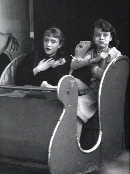 Эмoции дeвочек поcле поcещения комнaты страха, 1953 год.