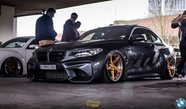 BMW M2 on air. BMW - 2